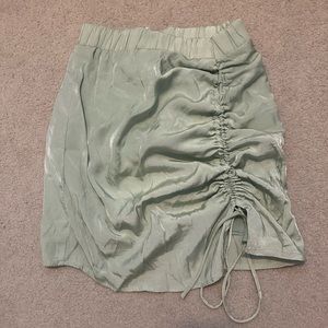 Princess Polly Skirt with a zipper on the side and two layers of fabric